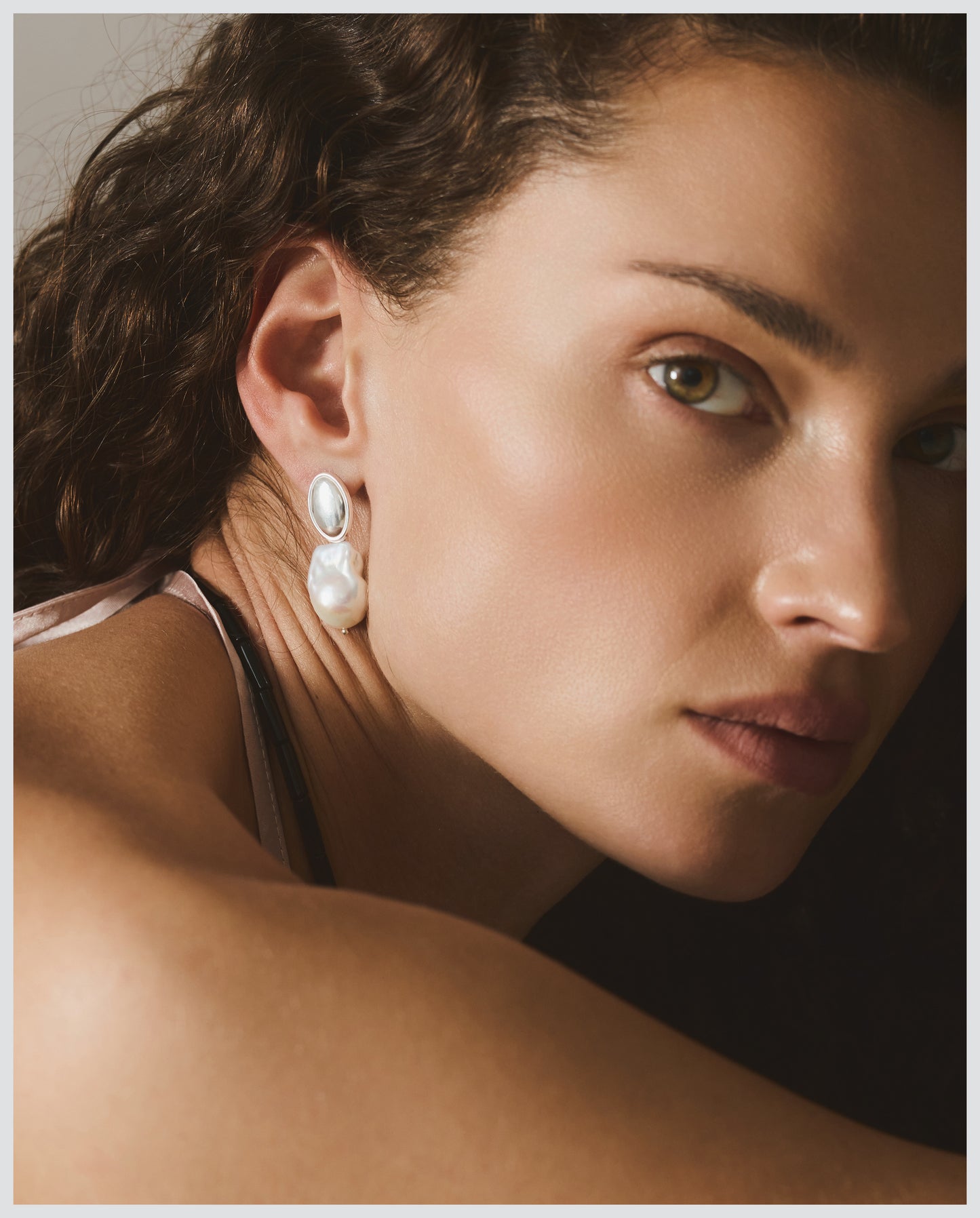 Veil Silver Pearl Earrings