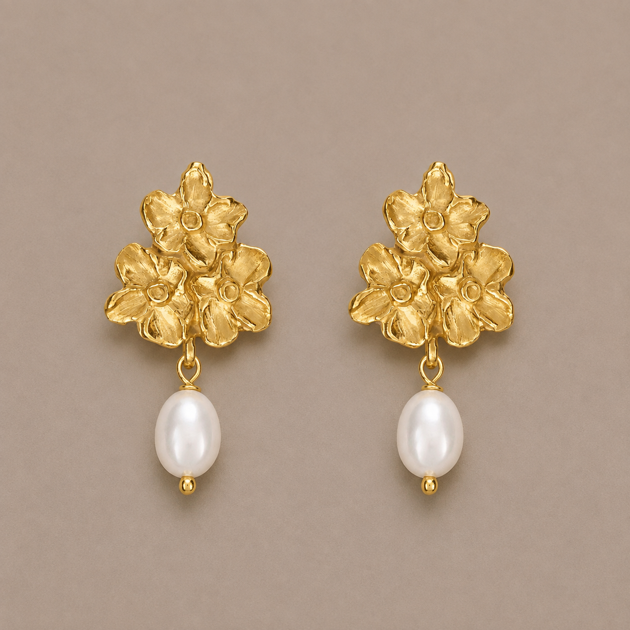 Red Hills Stud Earrings