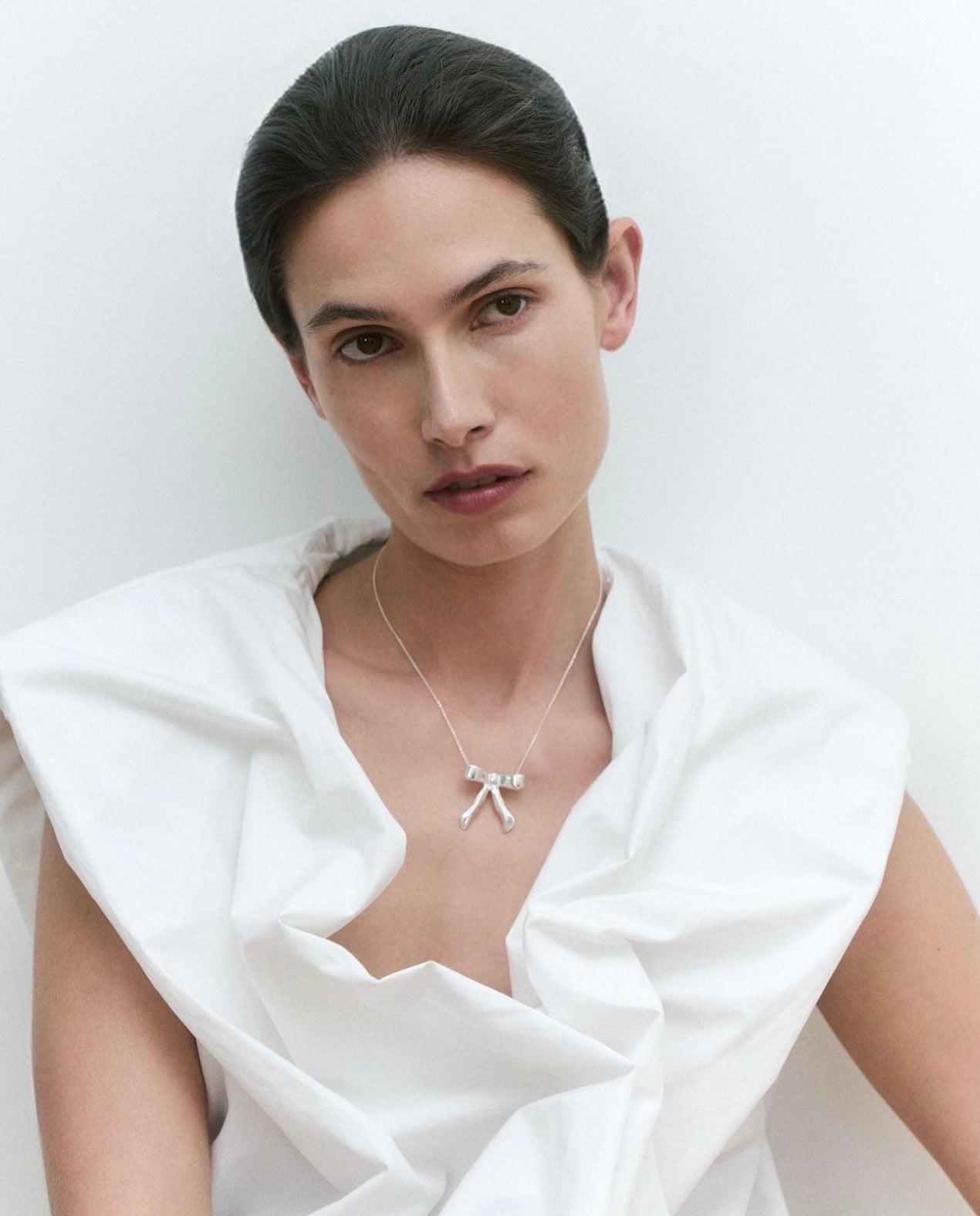 Bow Silver Necklace