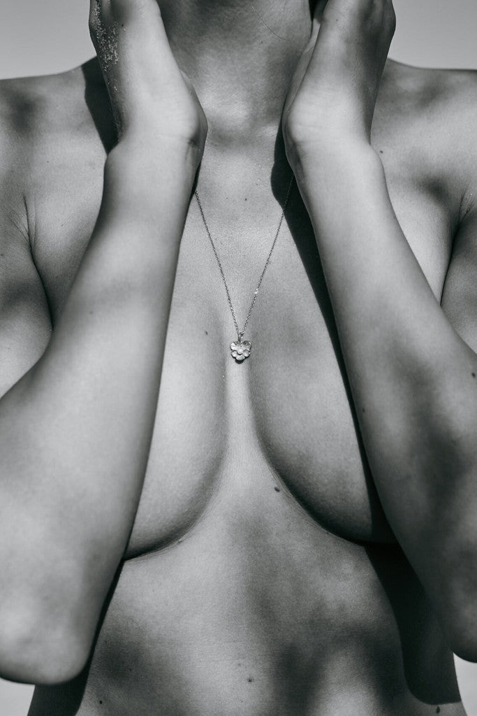 Pensy Pearl Medallion