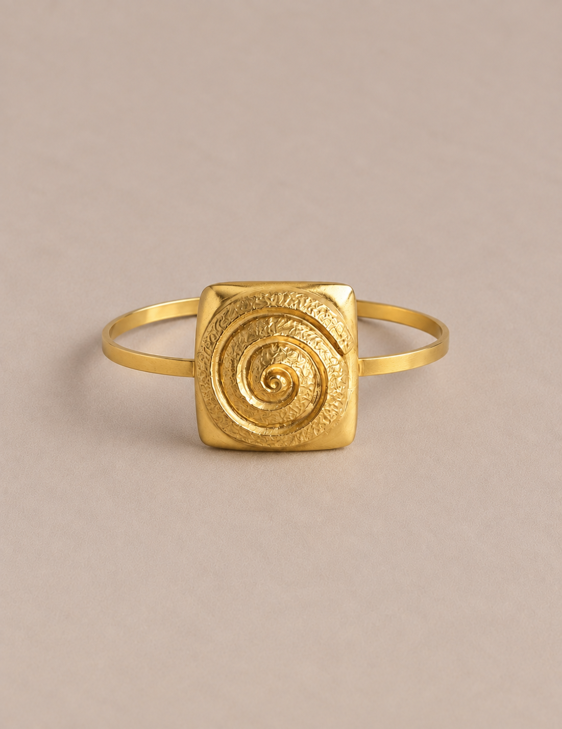 Keilowa Gold Bracelet