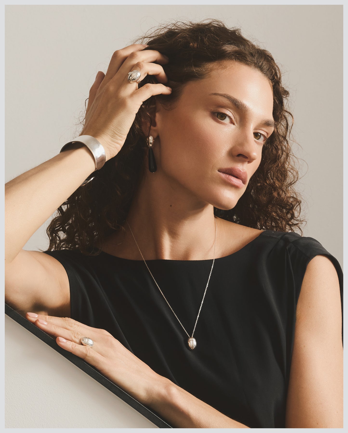 Scarabeus Onyx Earrings