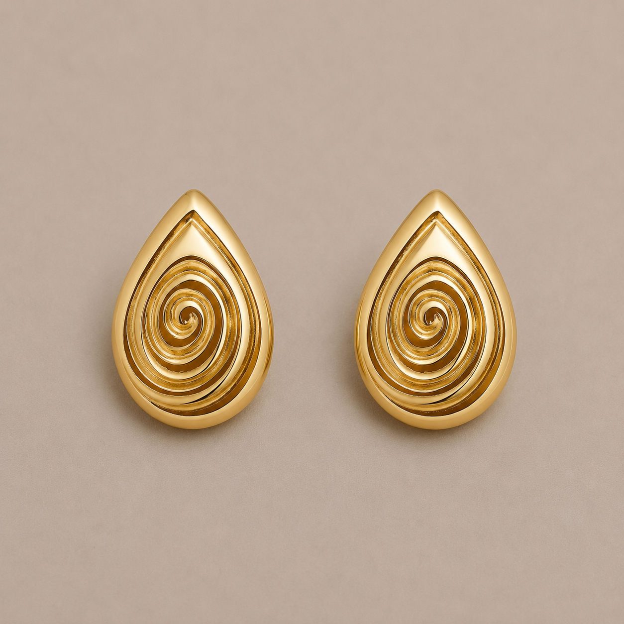 Escargot Gold Earrings