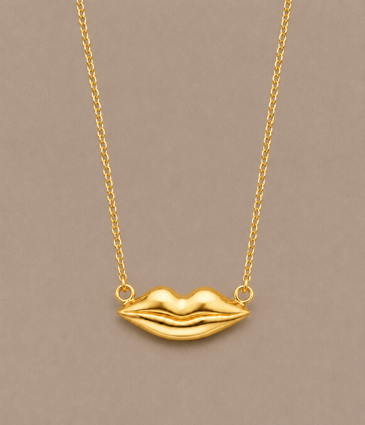 Mae Mond Gold Necklace
