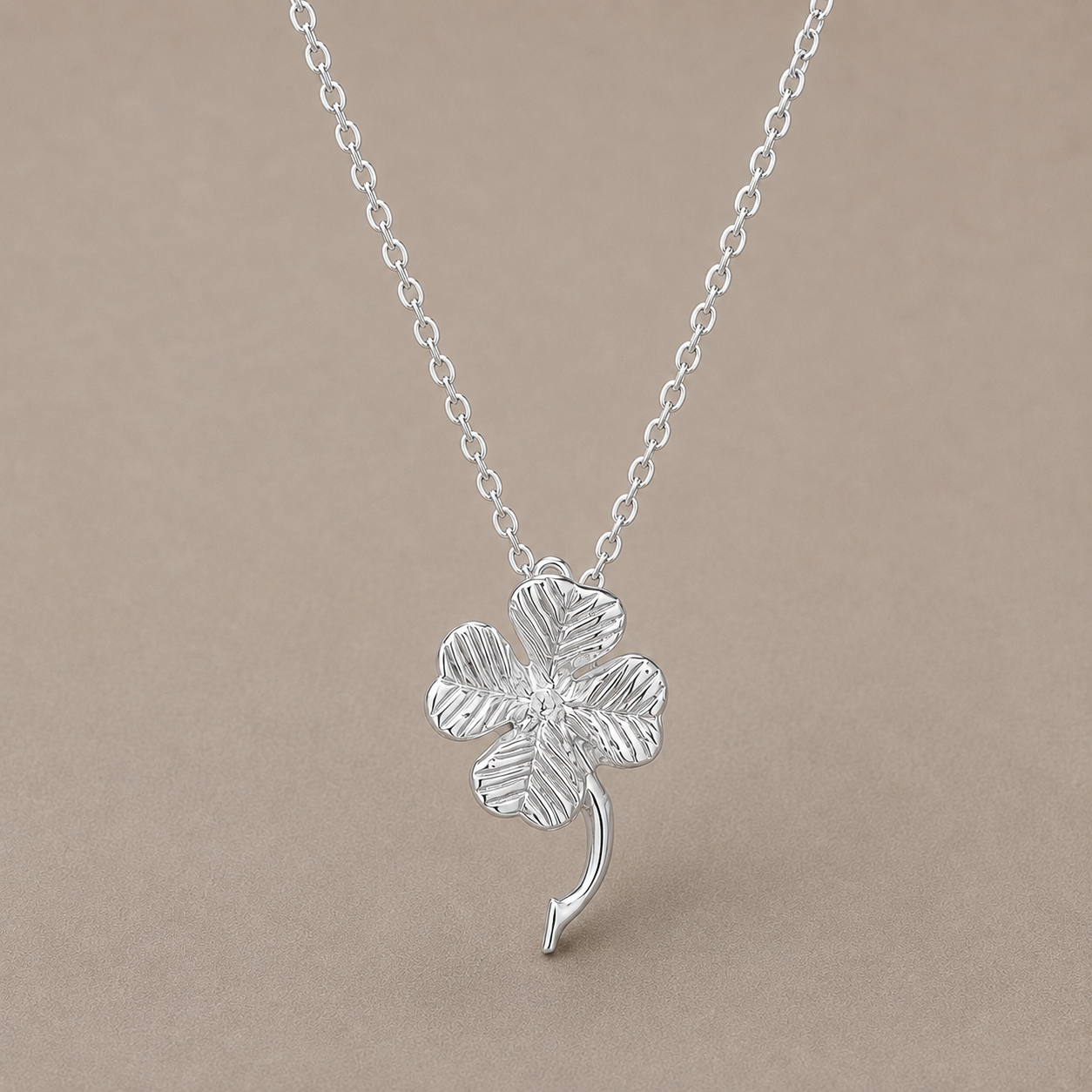 Klover Silver Necklace