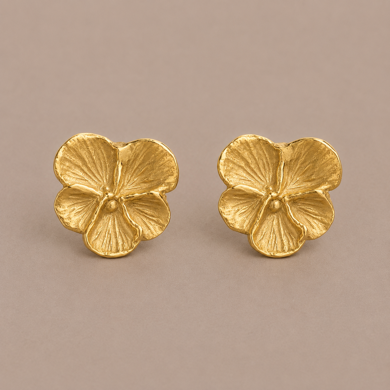 Pansy Stus Earrings