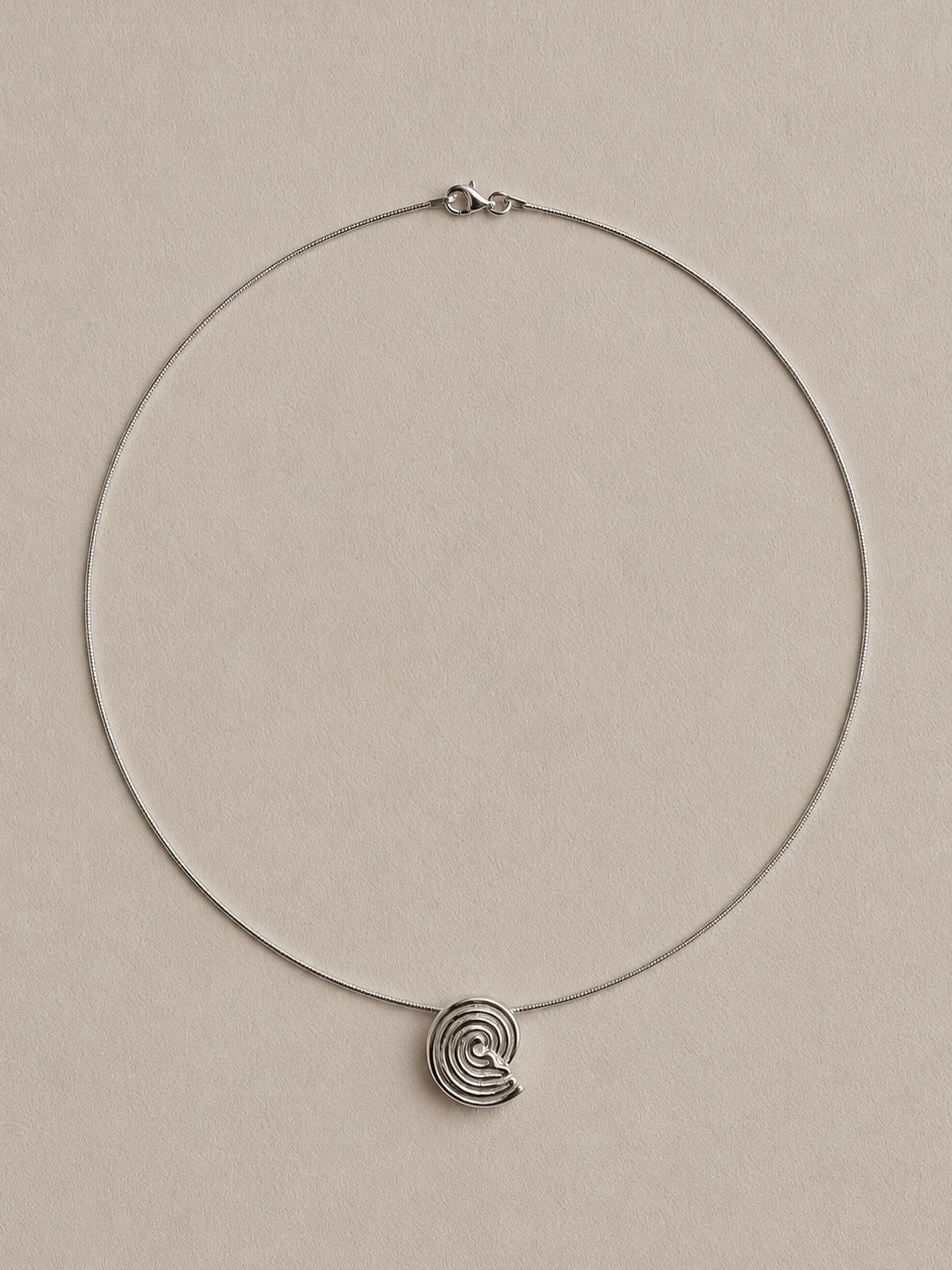 Ithell Silver Collier