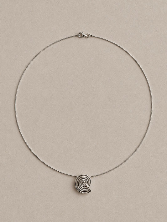 Ithell Silver Collier
