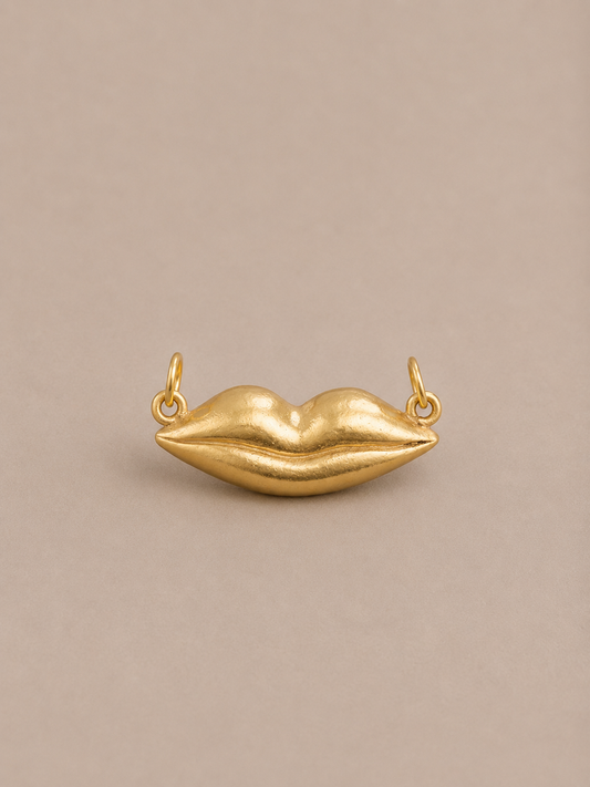 Mae Mond Gold Medallion