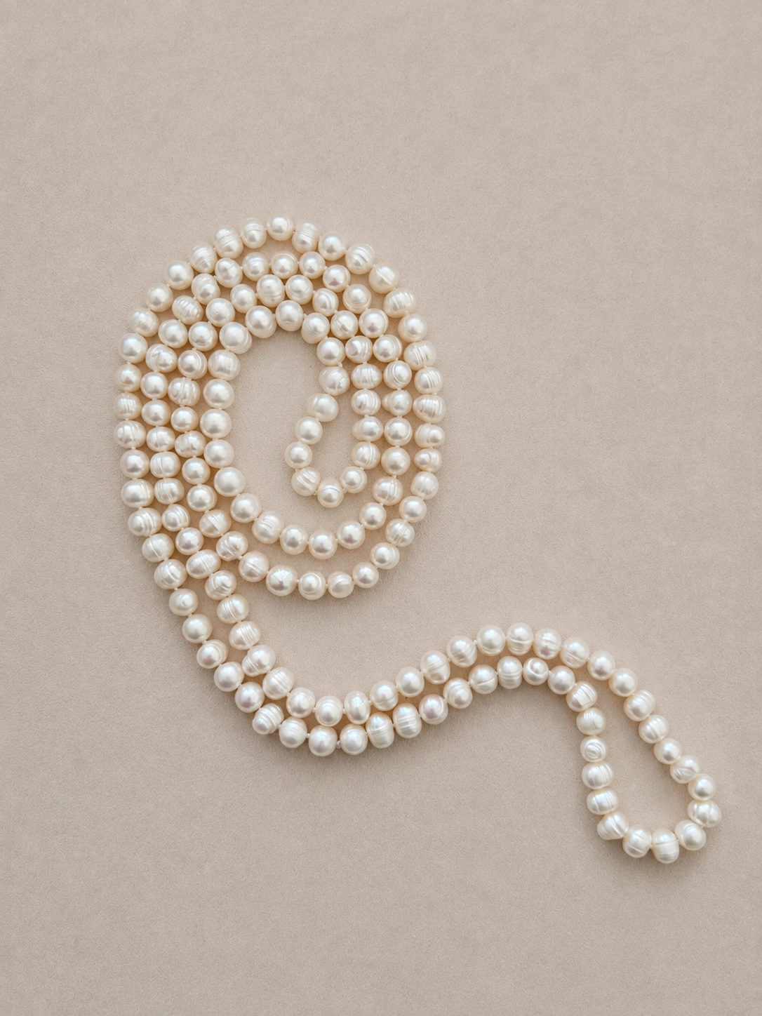 Colquhoun Long Pearl Necklace