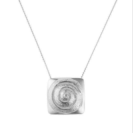 Keilowa Long Silver Necklace