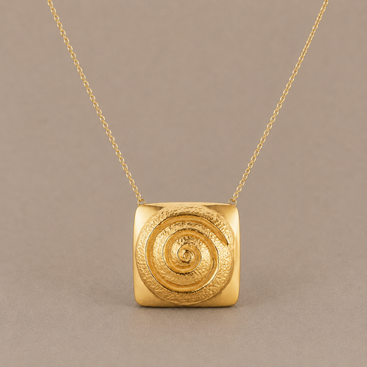 Keilowa Long Gold Necklace