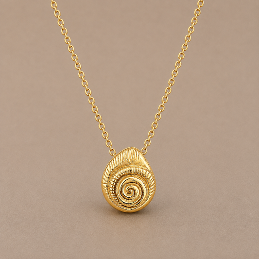 Berit Shell Gold Necklace