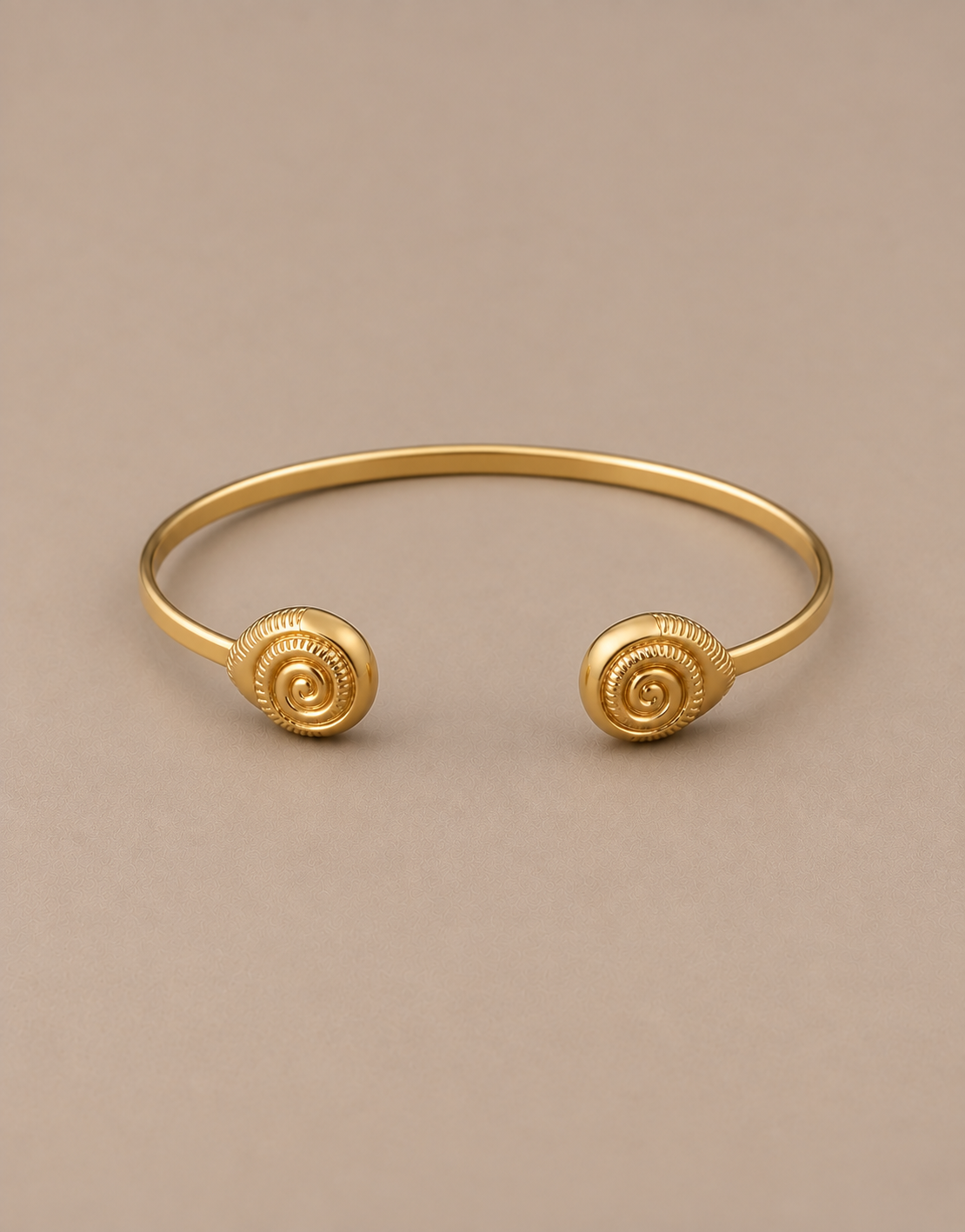 Berit Shell Gold Bracelet