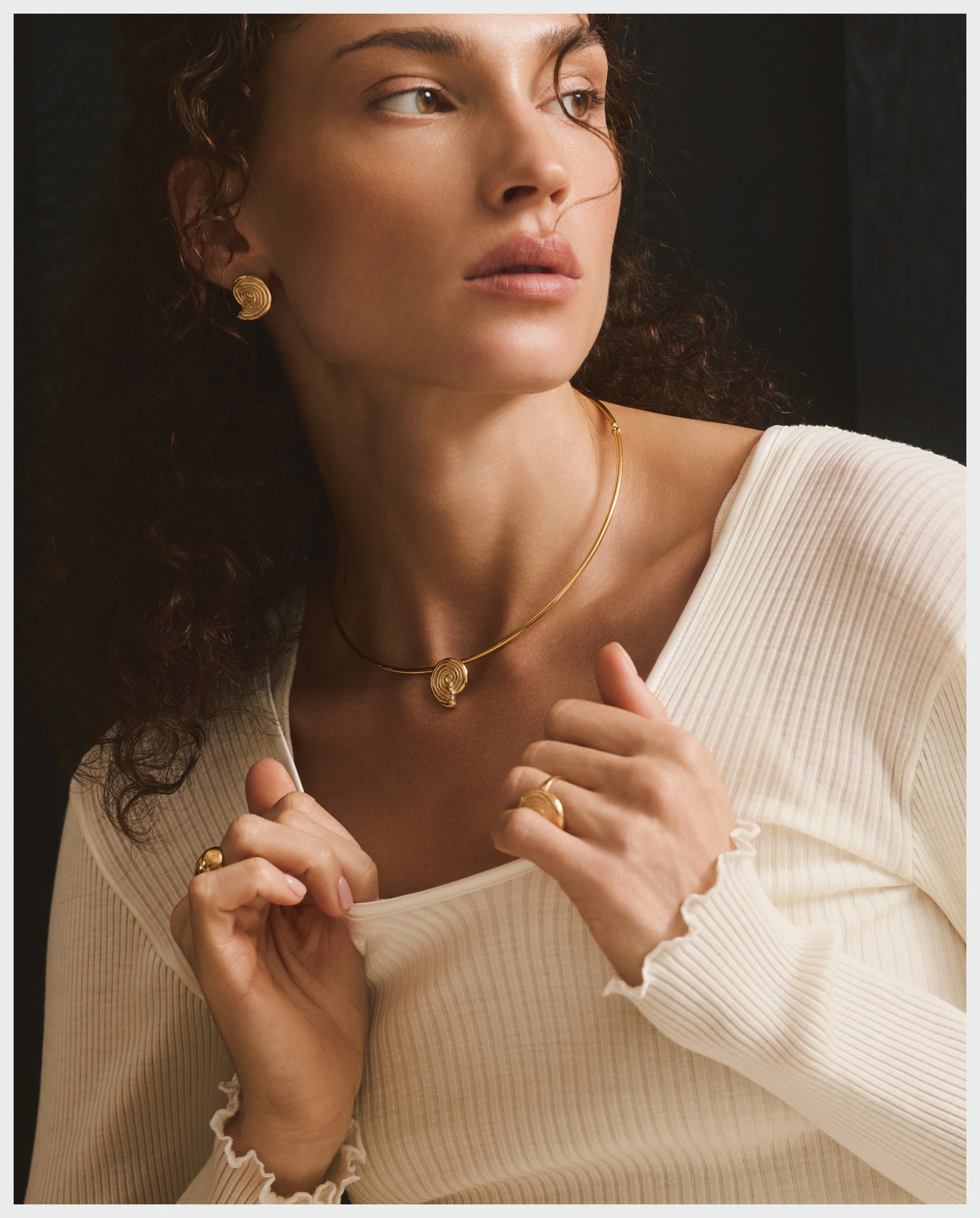 Ithell Silver Collier