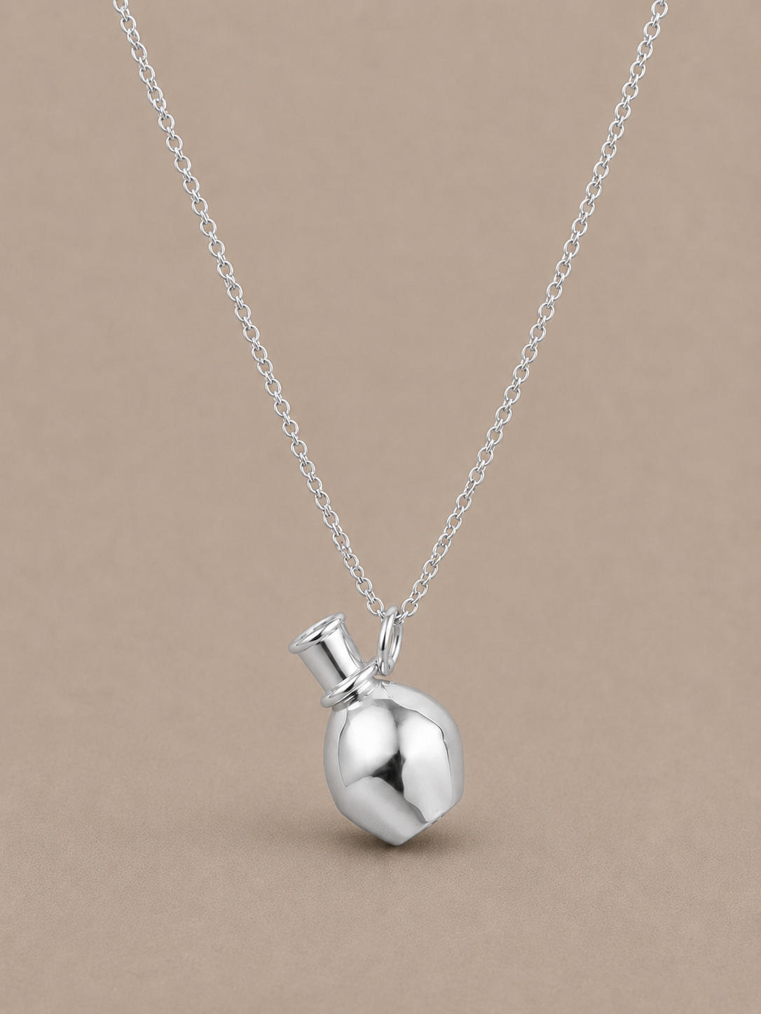 Kande Silver Necklace