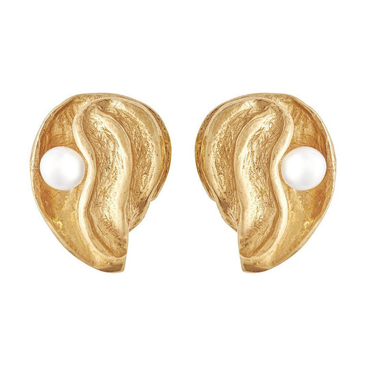 Hilma Shell Pearl Earrings