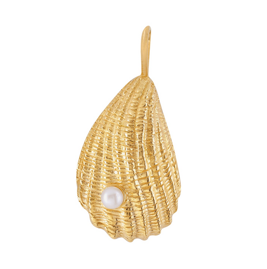 Estella Pearl Medallion